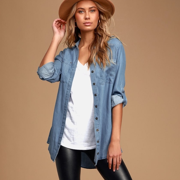 Lulus Tops - Denim chambray button down blouse NWT